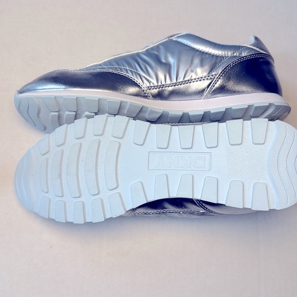 DKNY Forsythe Sneaker Women metallic blue size 10 - Picture 6 of 10